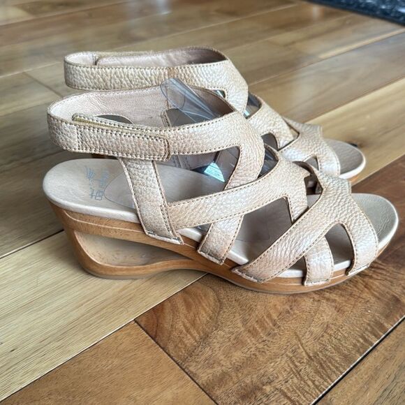 NEW DANSKO “Tempest” - Picture 2 of 6